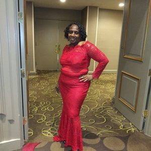 Meet your Posher, Laurie